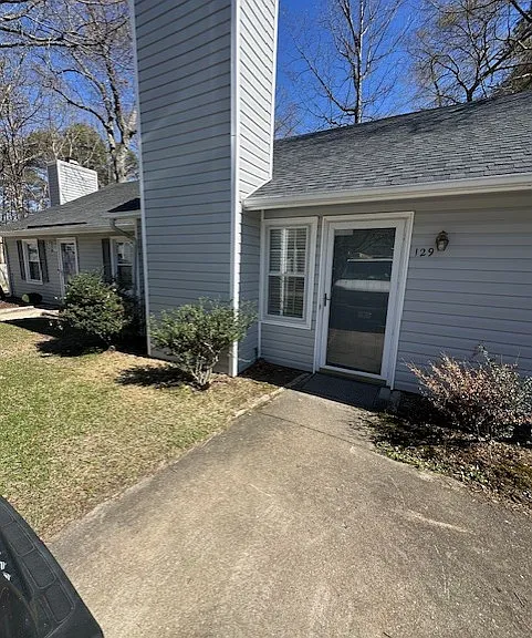 129 Pheasant Ct — Photo 1