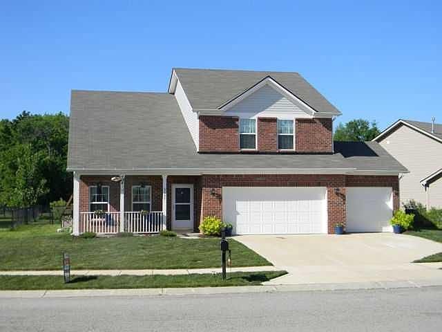 1st image of 5597 W Woodview Trl