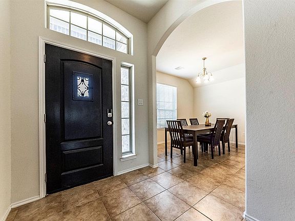 5th image of 301 Marble Springs Ln