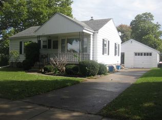 203 Schuermann St, Essexville, MI