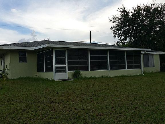5th image of 18278 Van Nuys Cir