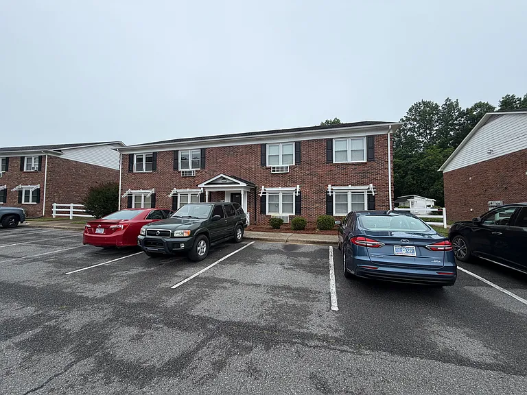 109 Stroupe Rd #F — Photo 1