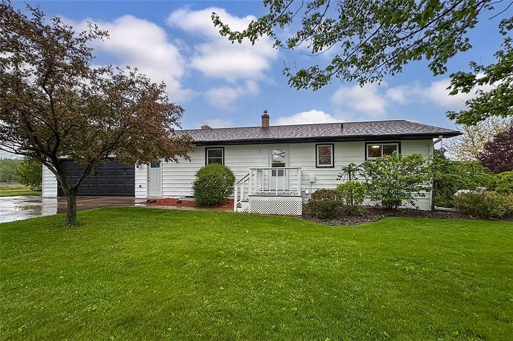 4085 County Highway T, Chippewa Falls, WI 54729 | Zillow