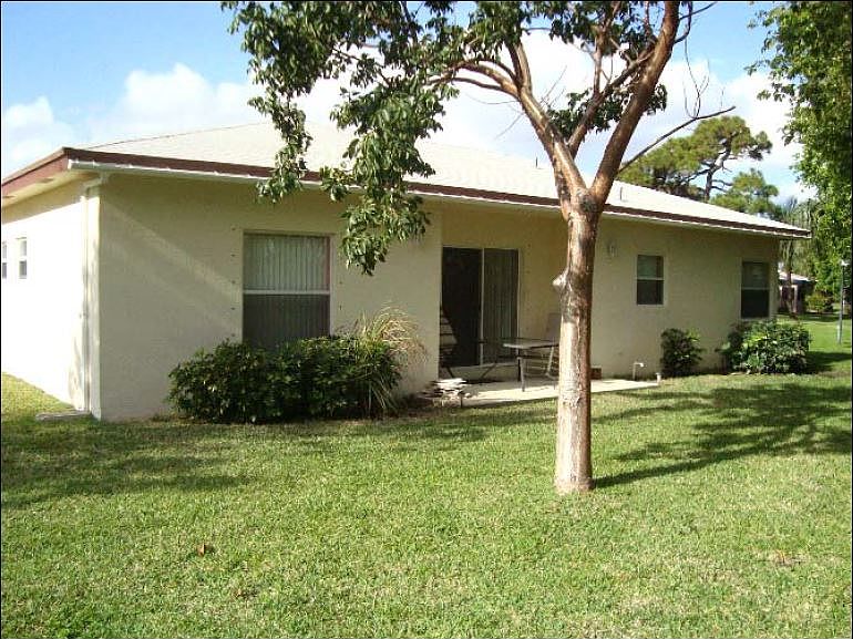 1st image of 426 SW Natura Ave