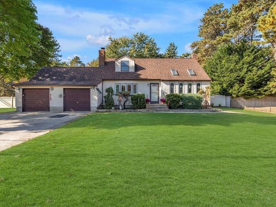 1534 Julia Goldbach Avenue, Bohemia, NY 11716