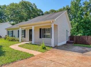 137 Caroway Ct, Spartanburg, SC 29303