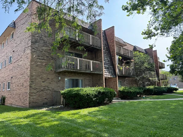 4140 Lindenwood Dr #2D, Matteson, IL 60443