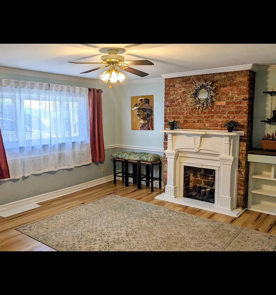 3 bed, 1124 sqft, $1,800 — Photo 3