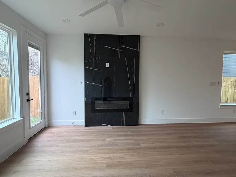 2521 Bethurum Ave — Photo 12