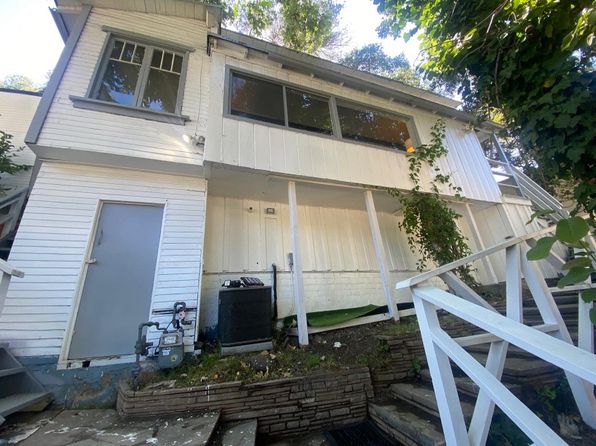 1635 N Beverly Glen Blvd