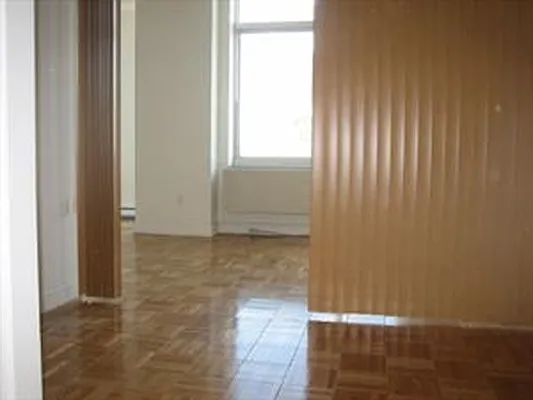 Rented by Douglas Elliman | media 32