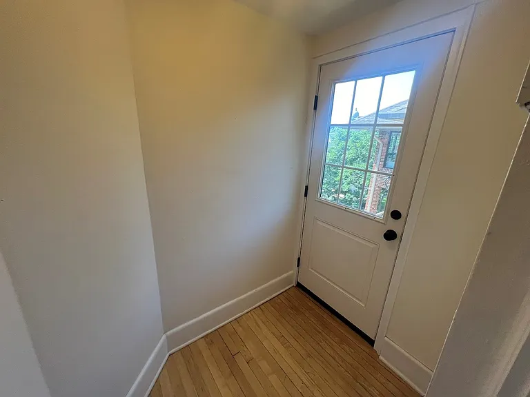615 E Gorham St #4 — Photo 11