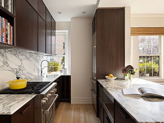 4th image of 25 5th Ave APT 4A
