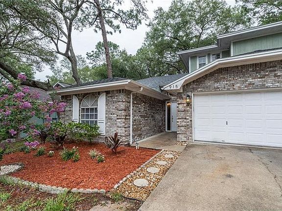 5th image of 915 Royal Oaks Dr