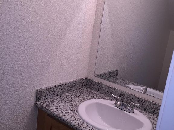 5th image of 1812 N Tracy Blvd APT 3