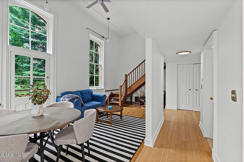 5th image of 206 N Pearl Street APT 204