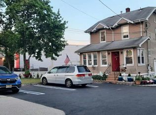 58 S Farview Ave, Paramus, NJ 07652