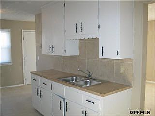 4th image of 5301 Curtis Ave