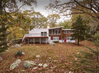 1 Clark Ln #2, Mystic, CT 06355