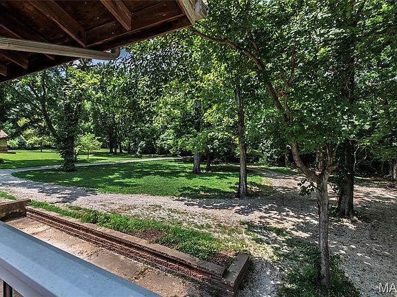 23rd image of 71 Shady Oaks Dr