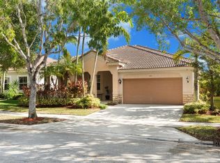 836 Lavender Cir, Weston, FL 33327