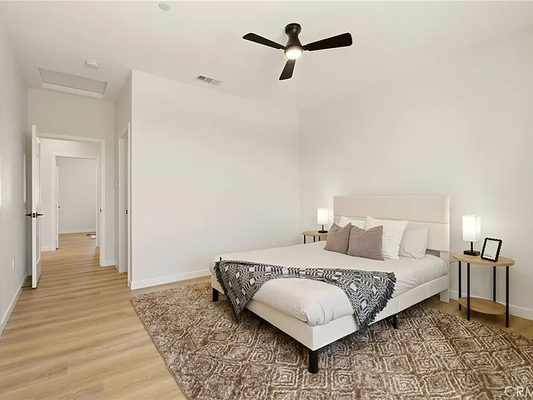 5855 Persepolis Ct — Photo 24