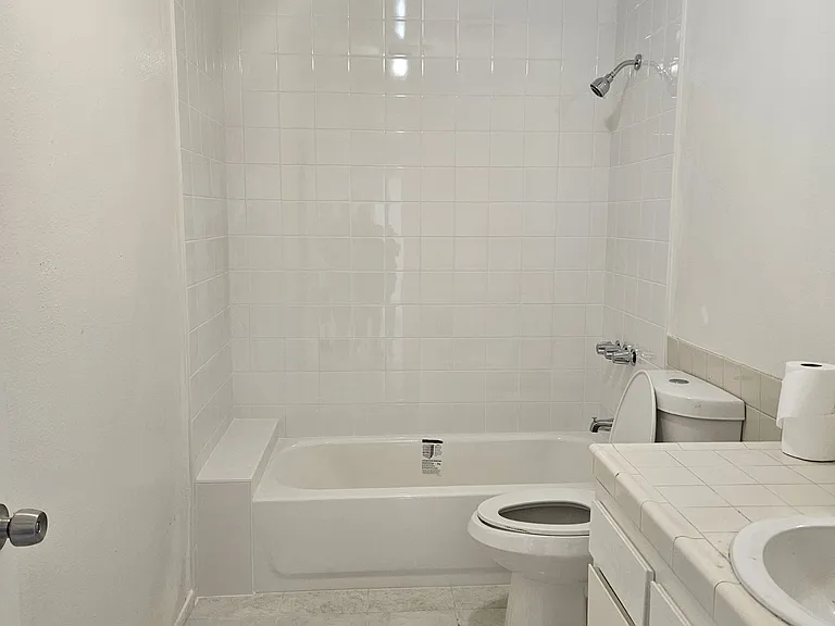 4703 Clara St #G — Photo 8