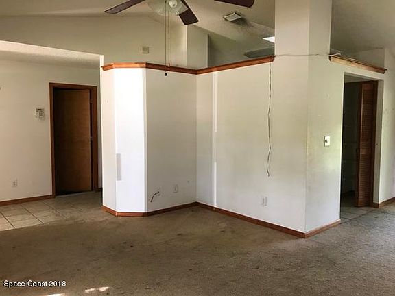 2nd image of 1336 Vancouver Ave SE