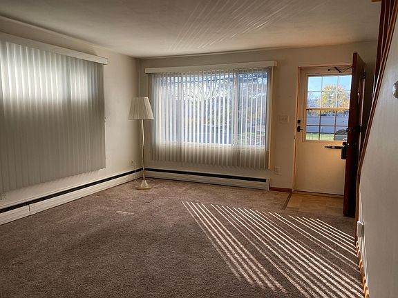5th image of 2903 Hall St #2