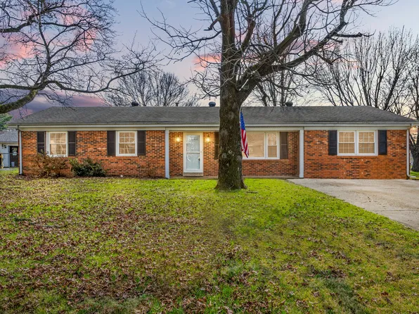 210 Hazelwood Dr, Georgetown, KY 40324