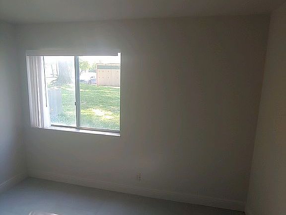 3rd image of 2340 Sunburst Blvd