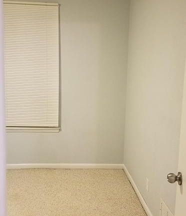 4th image of 318 4th St SE #2