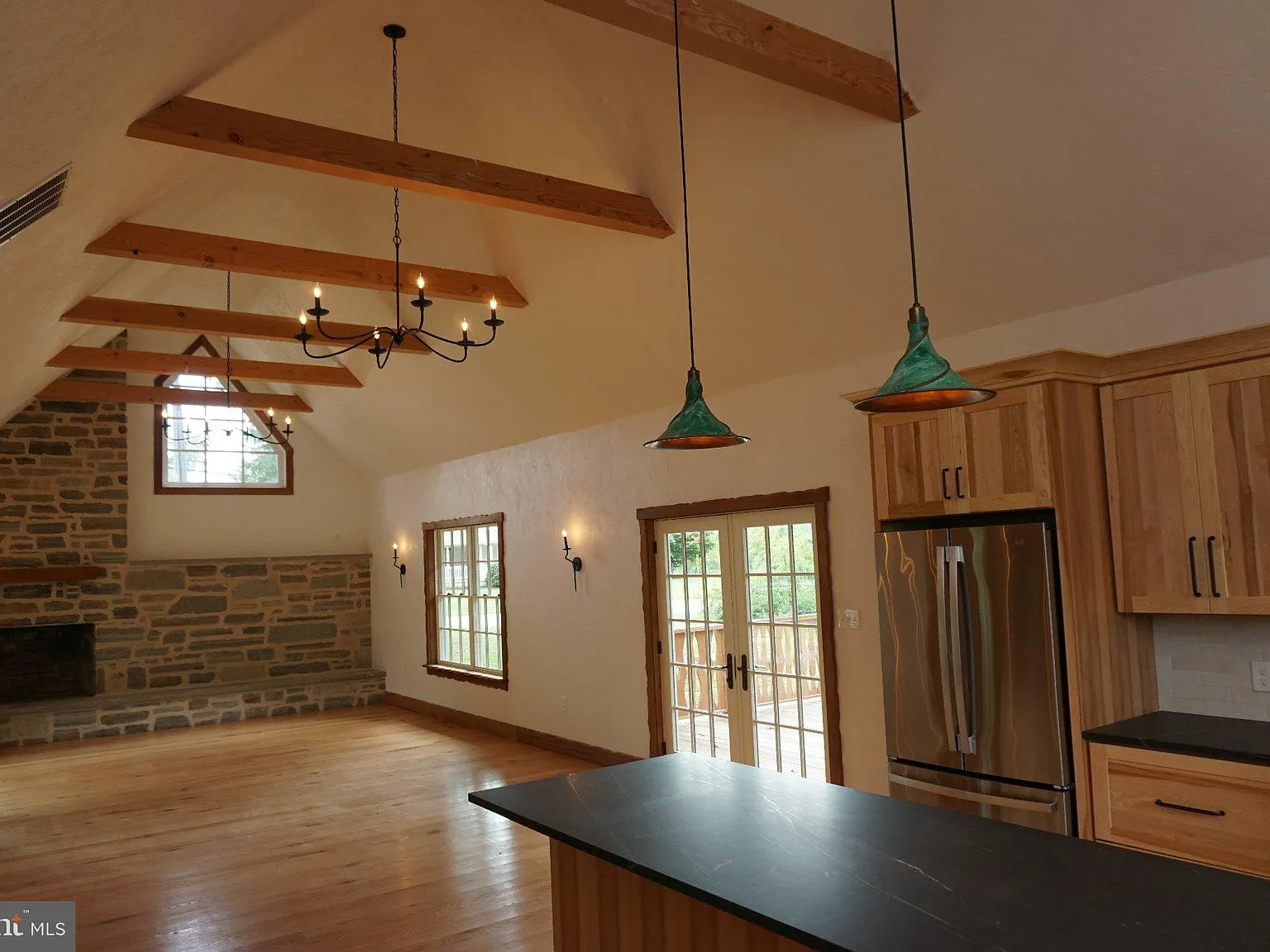 3 bed, 3.0 bath, 3020 sqft, $5,500 — Photo 4