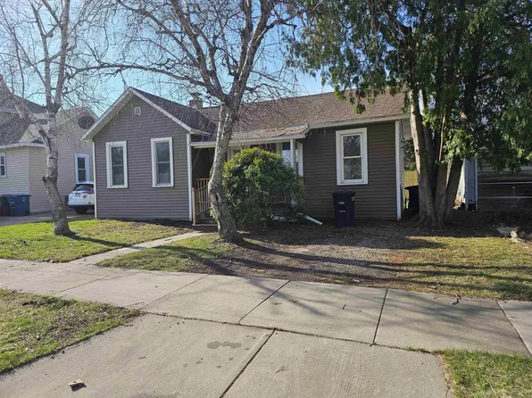 317 E Melvin Ave, Oshkosh, WI 54901