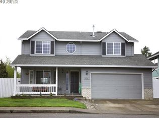 926 Meadowlawn Pl, Molalla, OR