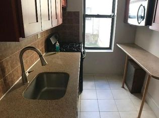 192 Huron St APT A5, Brooklyn, NY 11222
