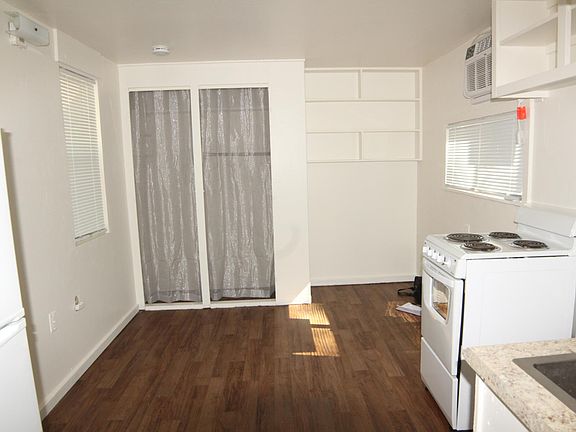 3rd image of 2109 Silver Ave SE APT 2