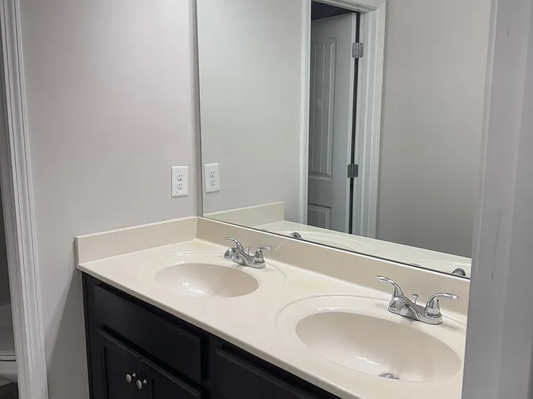 4499 Savannah Dr — Photo 35