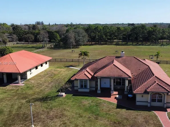 2564 Deer Run Trl, Loxahatchee, FL 33470