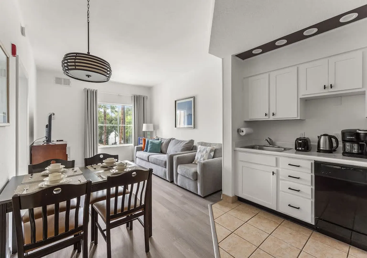 Apartment 1 Br Free Shuttle To Disney Parks — Photo 3