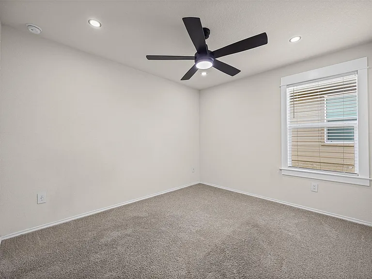 11801 Rush Ln — Photo 17