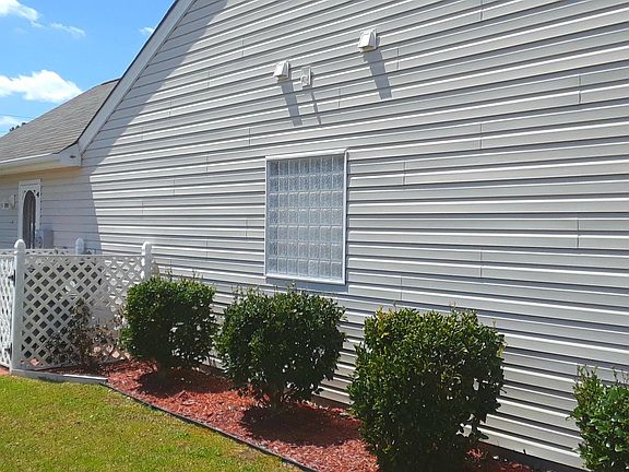3rd image of 932 Wyndfall Drive SW