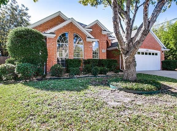 2nd image of 1600 Los Altos Ct