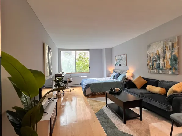 350 West 50th Street image 1 of 18