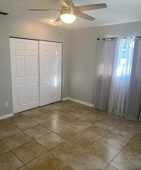 2060 N Betty Ln — Photo 5