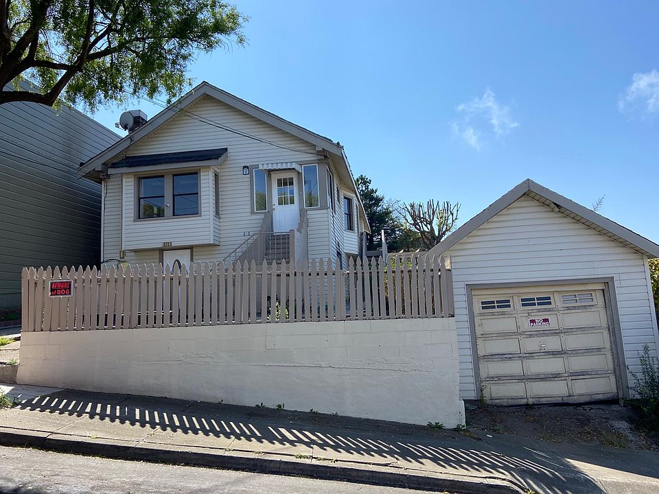 1st image of 672 Evergreen Ave