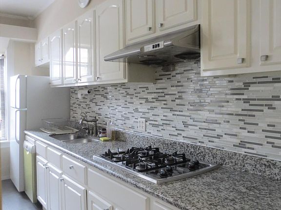 4th image of 4211 Kissena Blvd APT 3