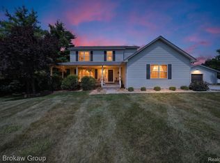 3430 Farmers Creek Rd, Metamora, MI 48455
