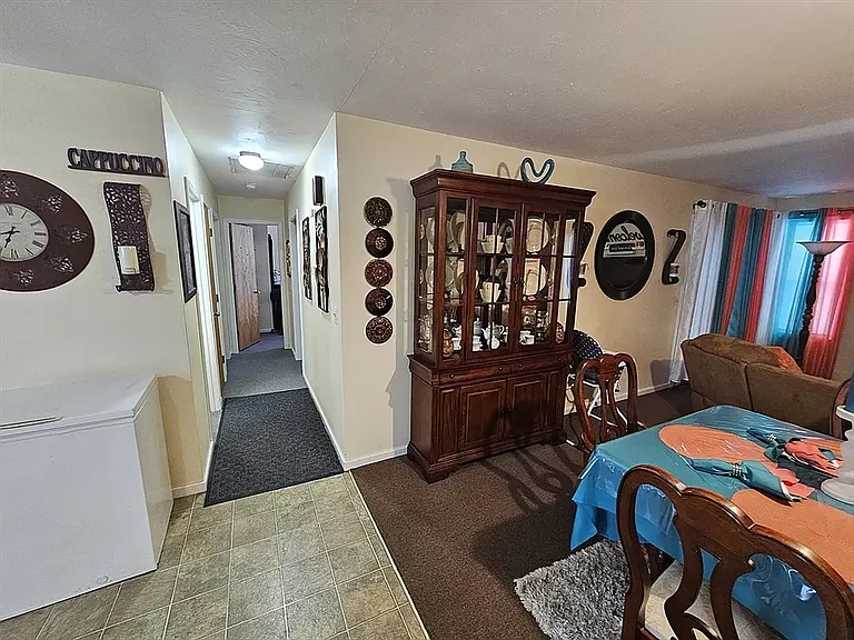 43 Tamarack Dr — Photo 4