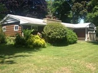 1383 Northampton St, Holyoke, MA 01040